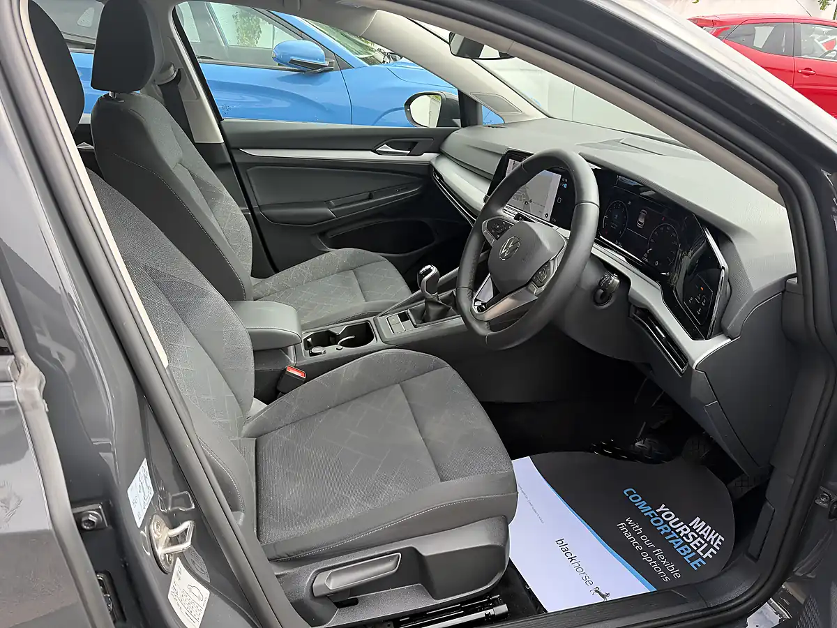 Used 2023 Volkswagen Golf Life Urano Grey - Interior and Exterior details 4