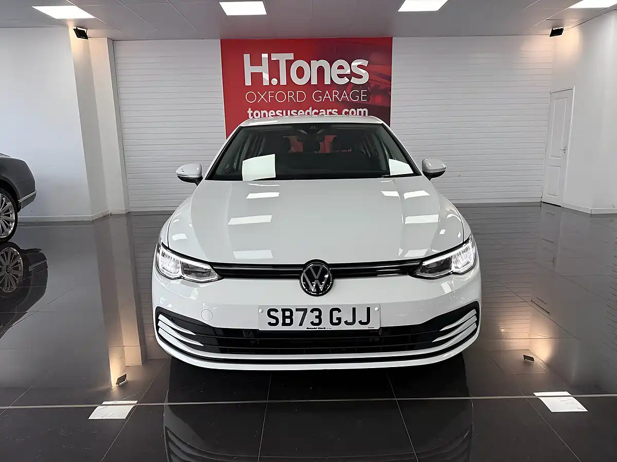 Used 2023 Volkswagen Golf Life White - Interior and Exterior details 19