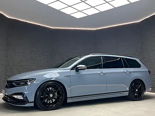 2023 Volkswagen Golf R-Line 1.5 eTSI MHEV