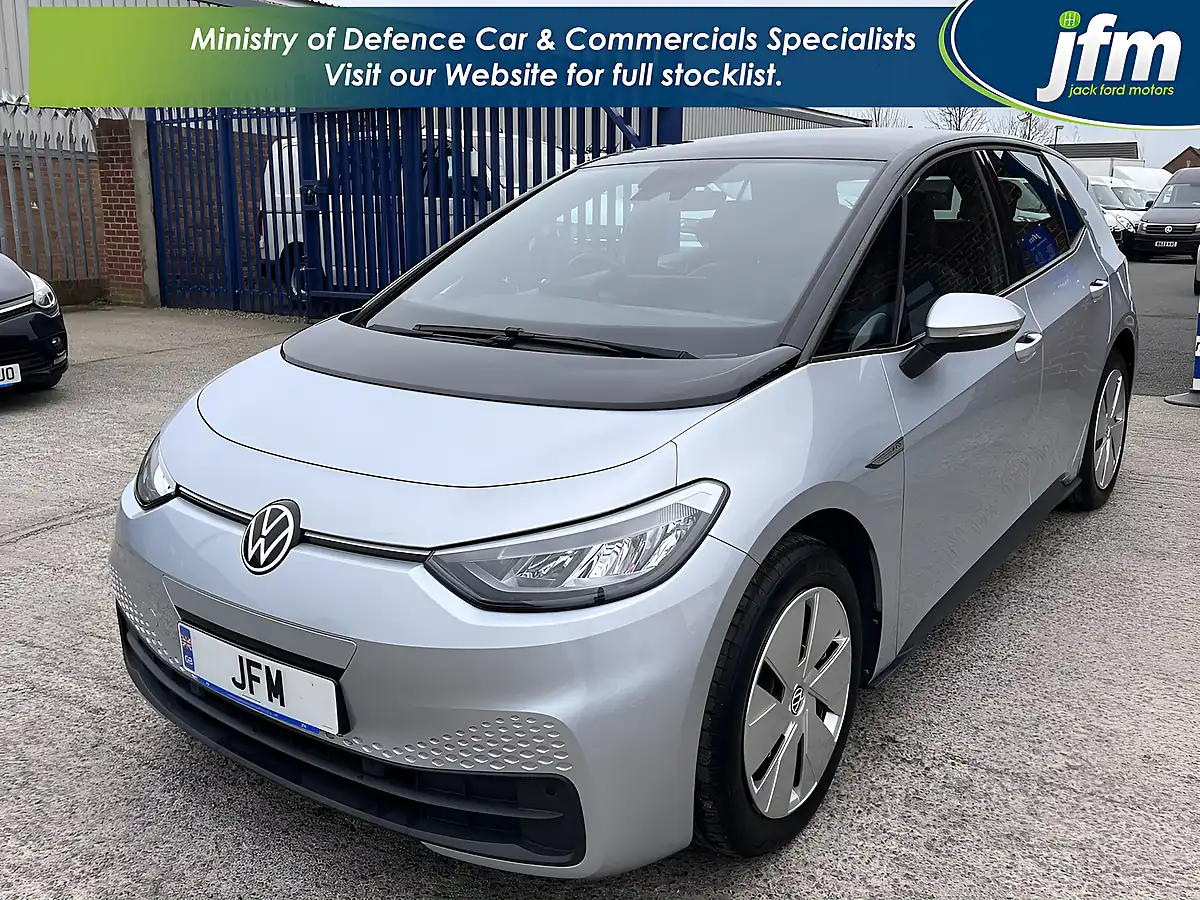 Used 2023 Volkswagen ID.3 Life Scale Silver Metallic - Interior and Exterior details 10