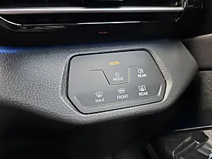 Used 2023 Volkswagen ID.4 Life Edition Silver - Interior and Exterior details 17
