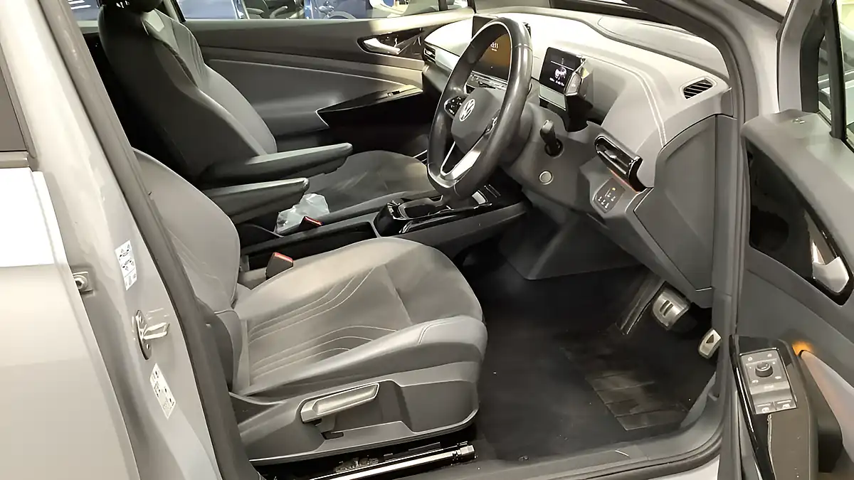 Used 2023 Volkswagen Id.4 Life Grey - Interior and Exterior details 2