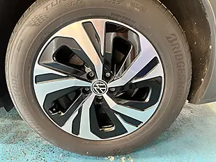 Used 2023 Volkswagen ID.4 Style Grey - Interior and Exterior details 14