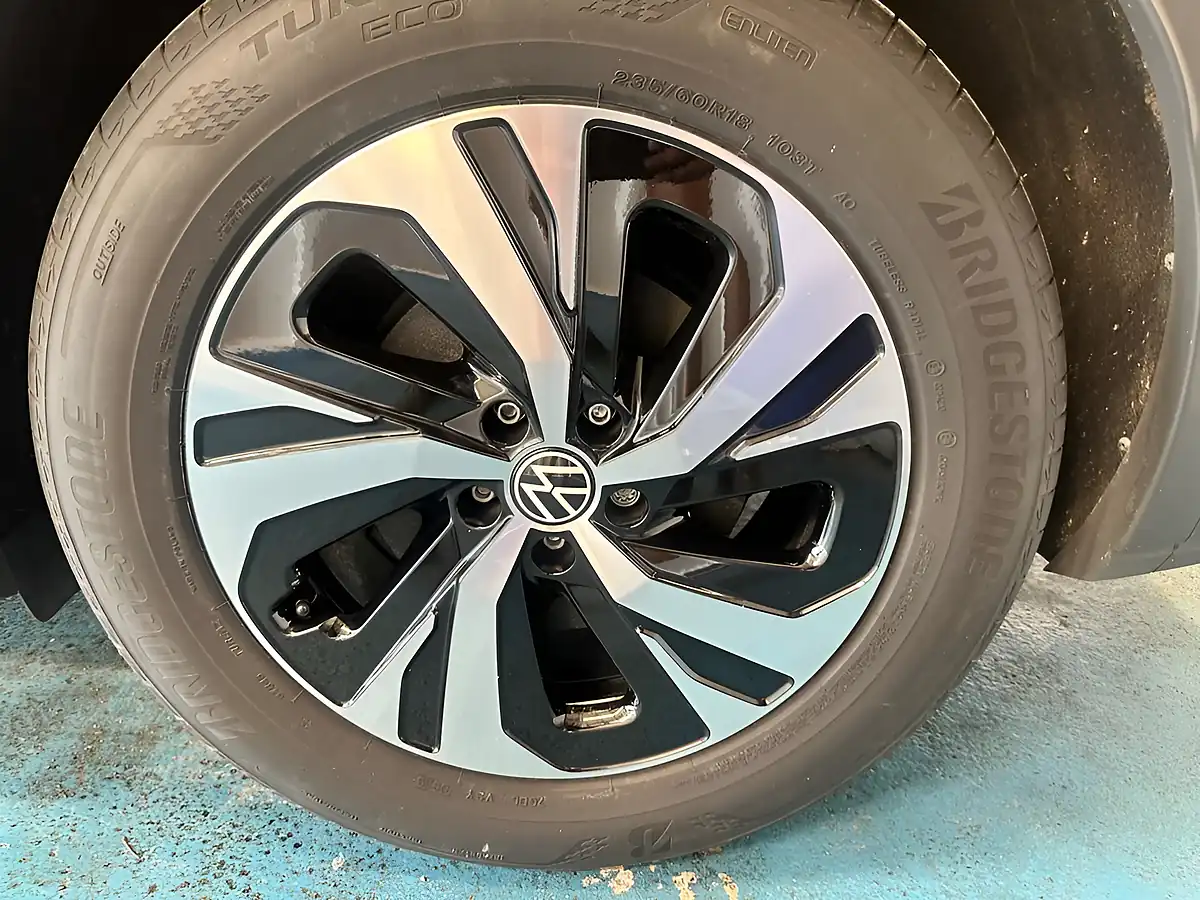 Used 2023 Volkswagen ID.4 Style Grey - Interior and Exterior details 14