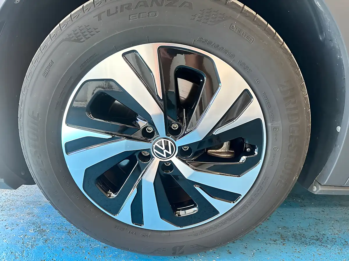 Used 2023 Volkswagen ID.4 Style Grey - Interior and Exterior details 15