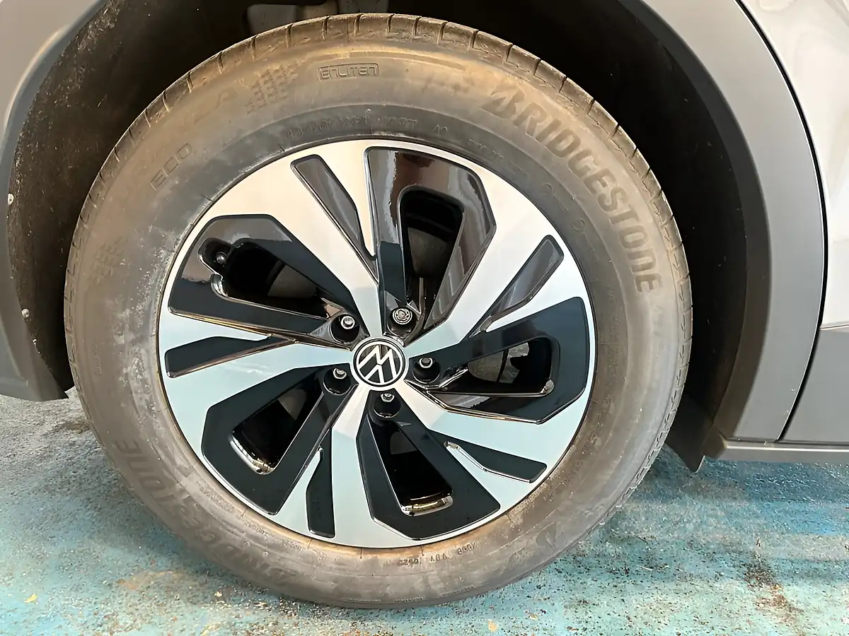 Used 2023 Volkswagen ID.4 Style Grey - Interior and Exterior details 16