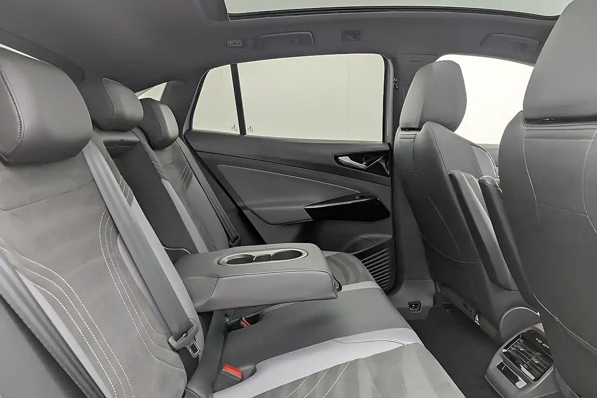 Used 2023 Volkswagen Id.5 Style Grey - Interior and Exterior details 10