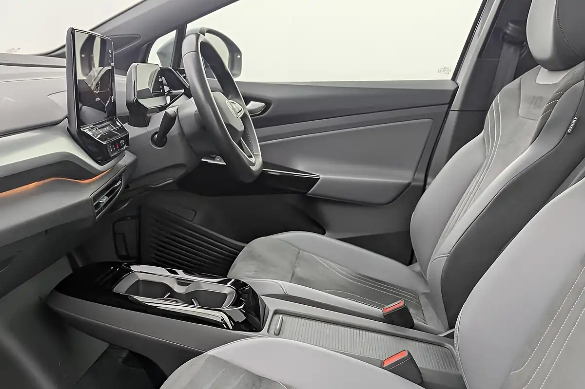 Used 2023 Volkswagen Id.5 Style Grey - Interior and Exterior details 12