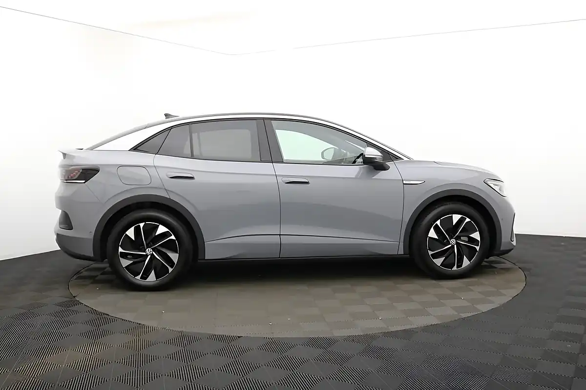 Used 2023 Volkswagen Id.5 Style Grey - Interior and Exterior details 2
