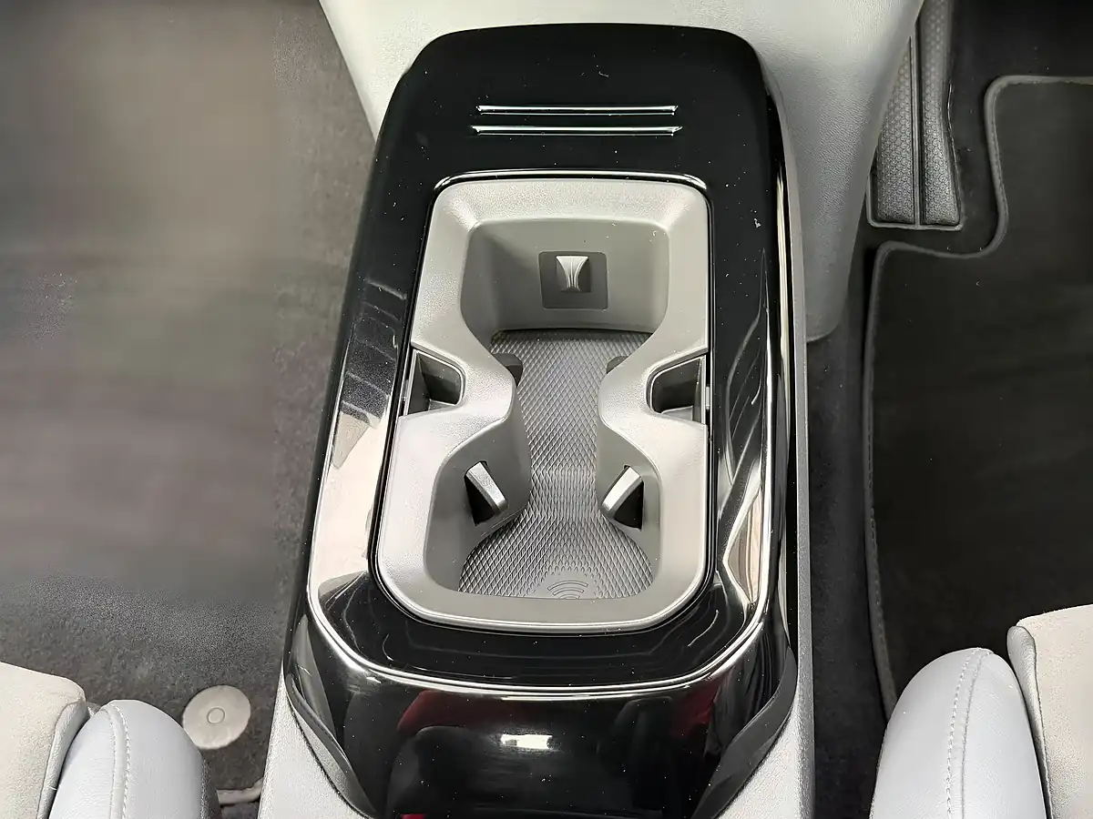 Used 2023 Volkswagen ID.5 Tech Red - Interior and Exterior details 19
