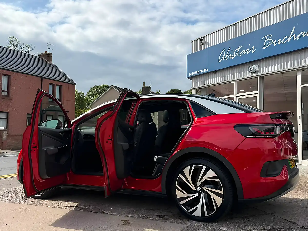 Used 2023 Volkswagen ID.5 Tech Red - Interior and Exterior details 7