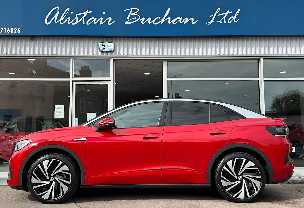 Used 2023 Volkswagen ID.5 Tech Red - Interior and Exterior details 8