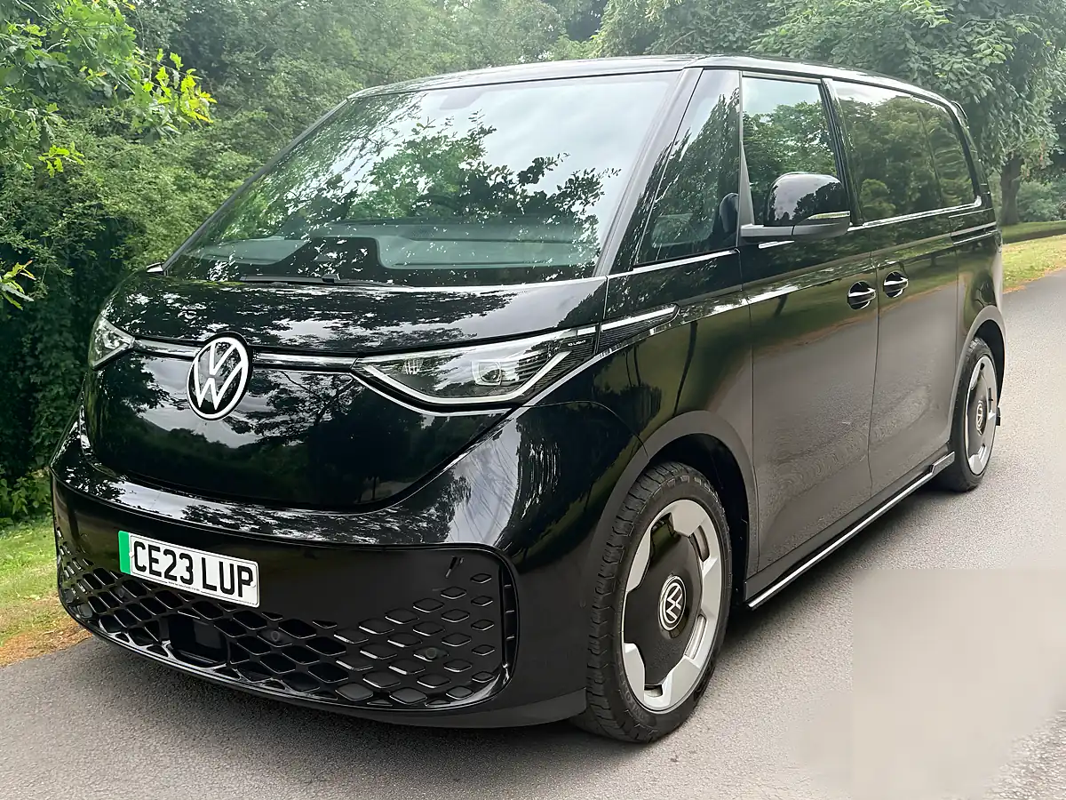 Used 2023 Volkswagen Id. Buzz Pro Commerce Plus Black - Interior and Exterior details 11