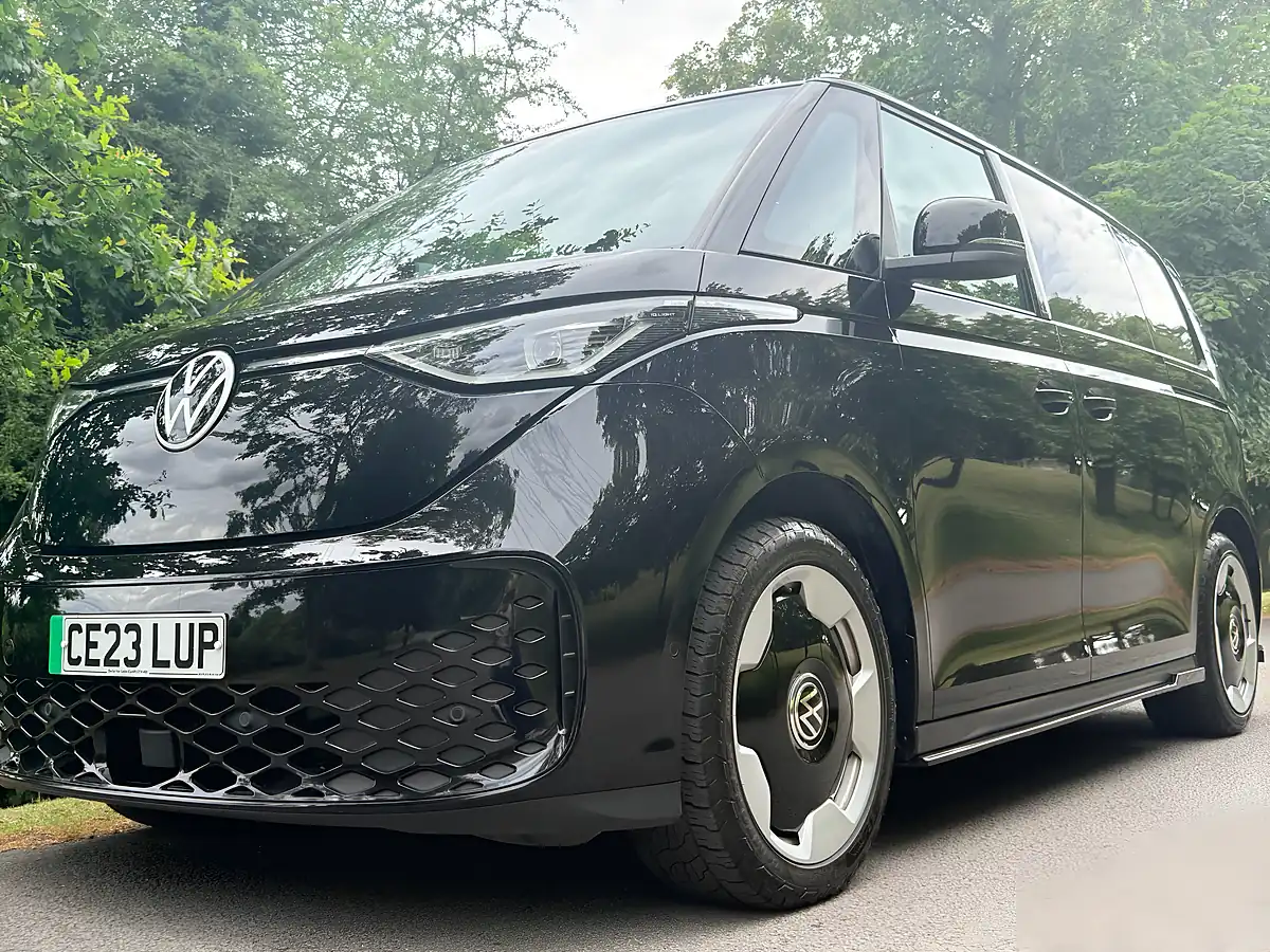 Used 2023 Volkswagen Id. Buzz Pro Commerce Plus Black - Interior and Exterior details 20