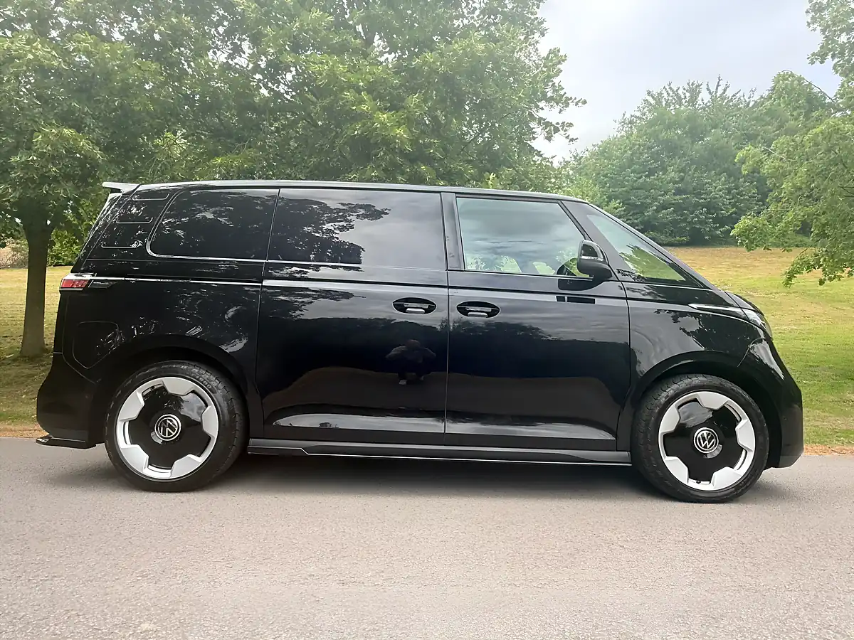 Used 2023 Volkswagen Id. Buzz Pro Commerce Plus Panel Van Black - Interior and Exterior details 4