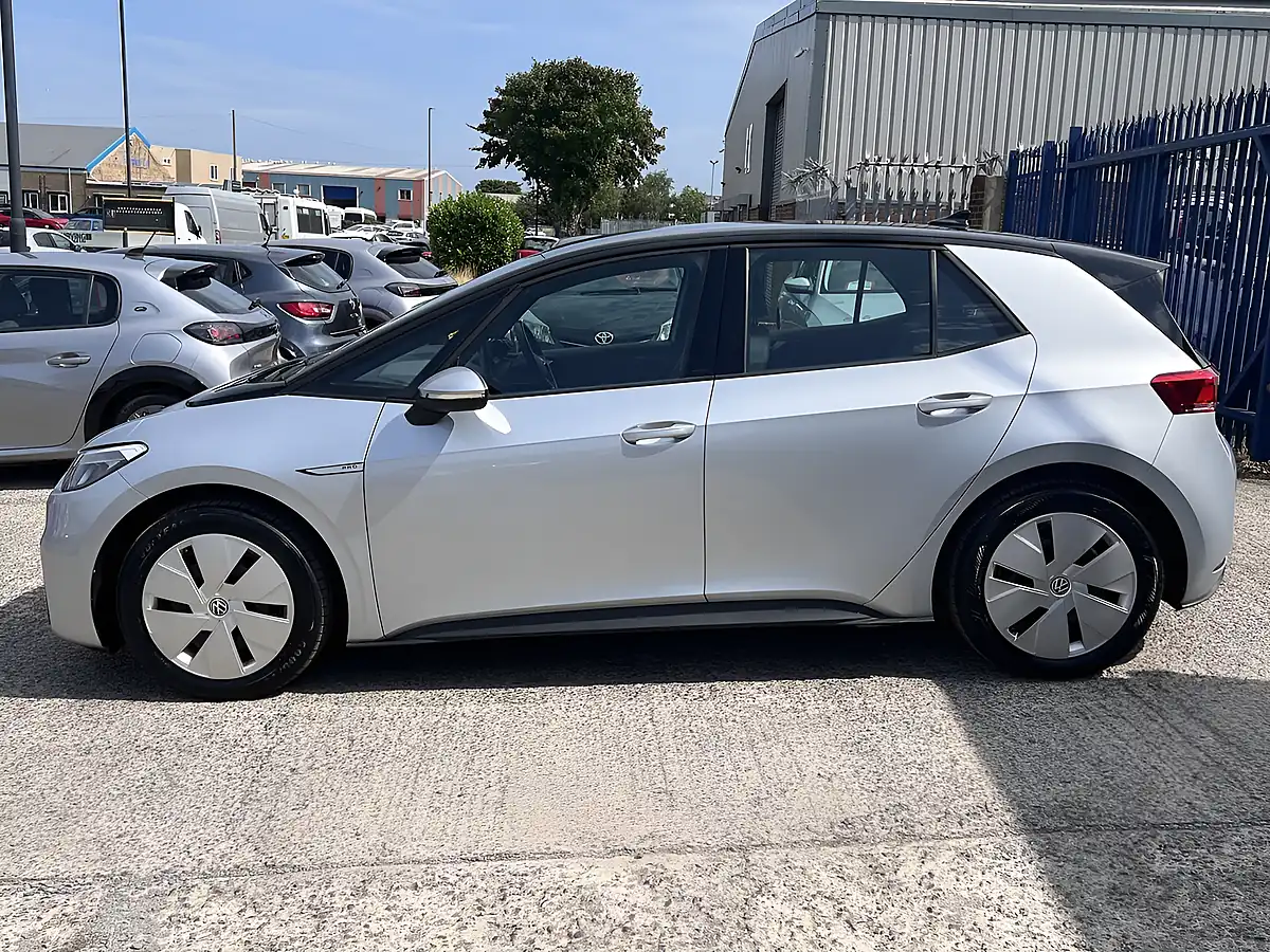 Used 2023 Volkswagen ID3 Life Scale Silver Met - Interior and Exterior details 9