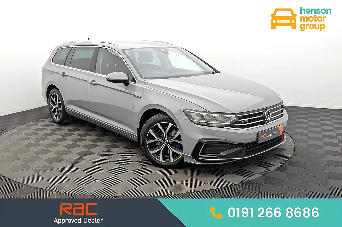 Used 2023 Volkswagen Passat Gte Grey - Front View