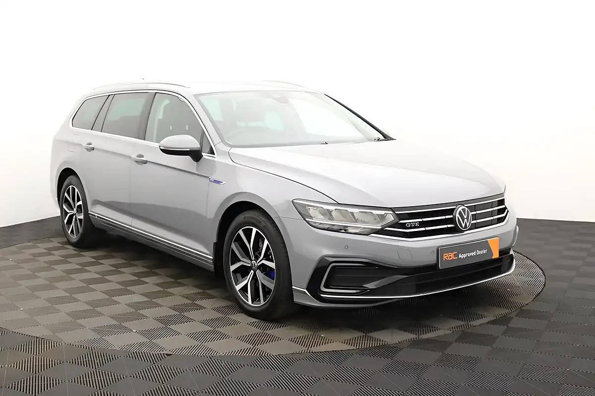 Used 2023 Volkswagen Passat Gte Grey - Interior and Exterior details 10