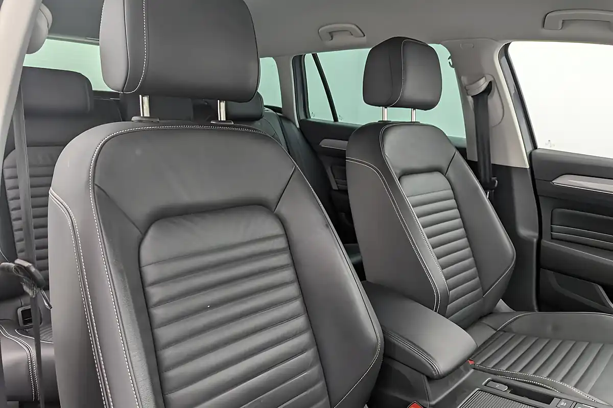 Used 2023 Volkswagen Passat Gte Grey - Interior and Exterior details 14