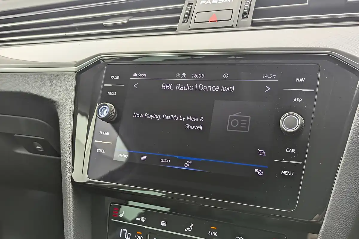 Used 2023 Volkswagen Passat Gte Grey - Interior and Exterior details 16