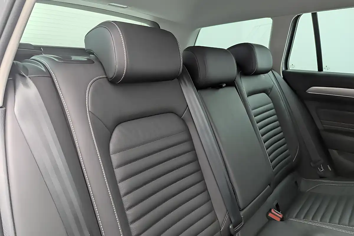 Used 2023 Volkswagen Passat Gte Grey - Interior and Exterior details 18