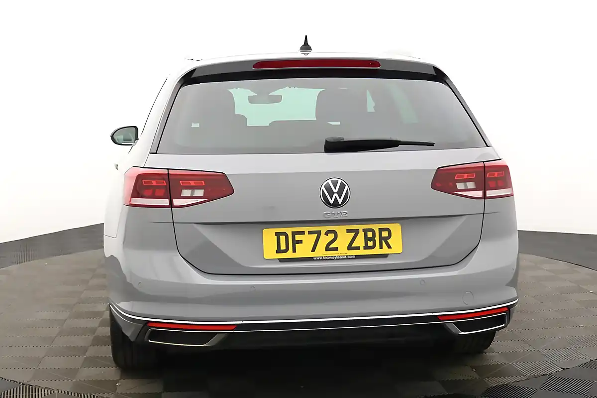 Used 2023 Volkswagen Passat Gte Grey - Interior and Exterior details 5