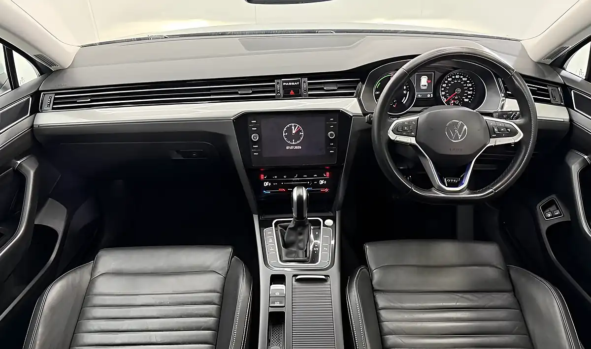 Used 2023 Volkswagen Passat Gte Silver - Interior and Exterior details 13