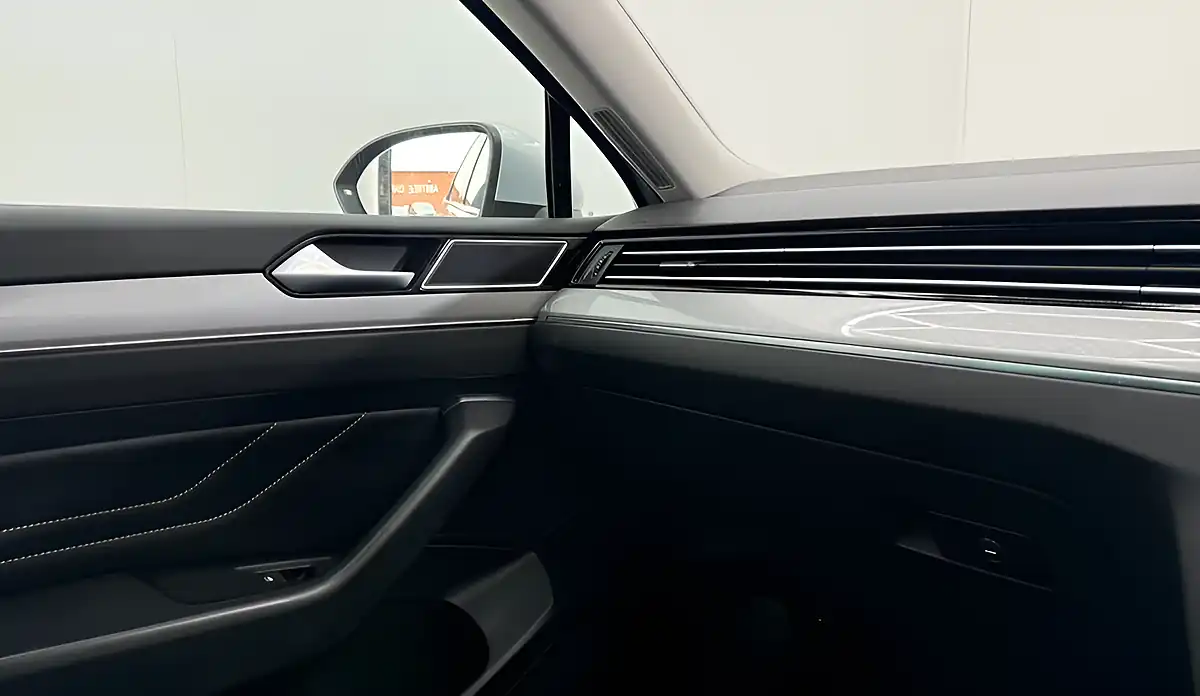 Used 2023 Volkswagen Passat Gte Silver - Interior and Exterior details 17