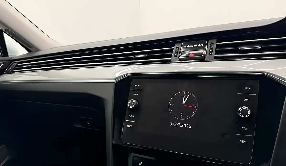 Used 2023 Volkswagen Passat Gte Silver - Interior and Exterior details 18