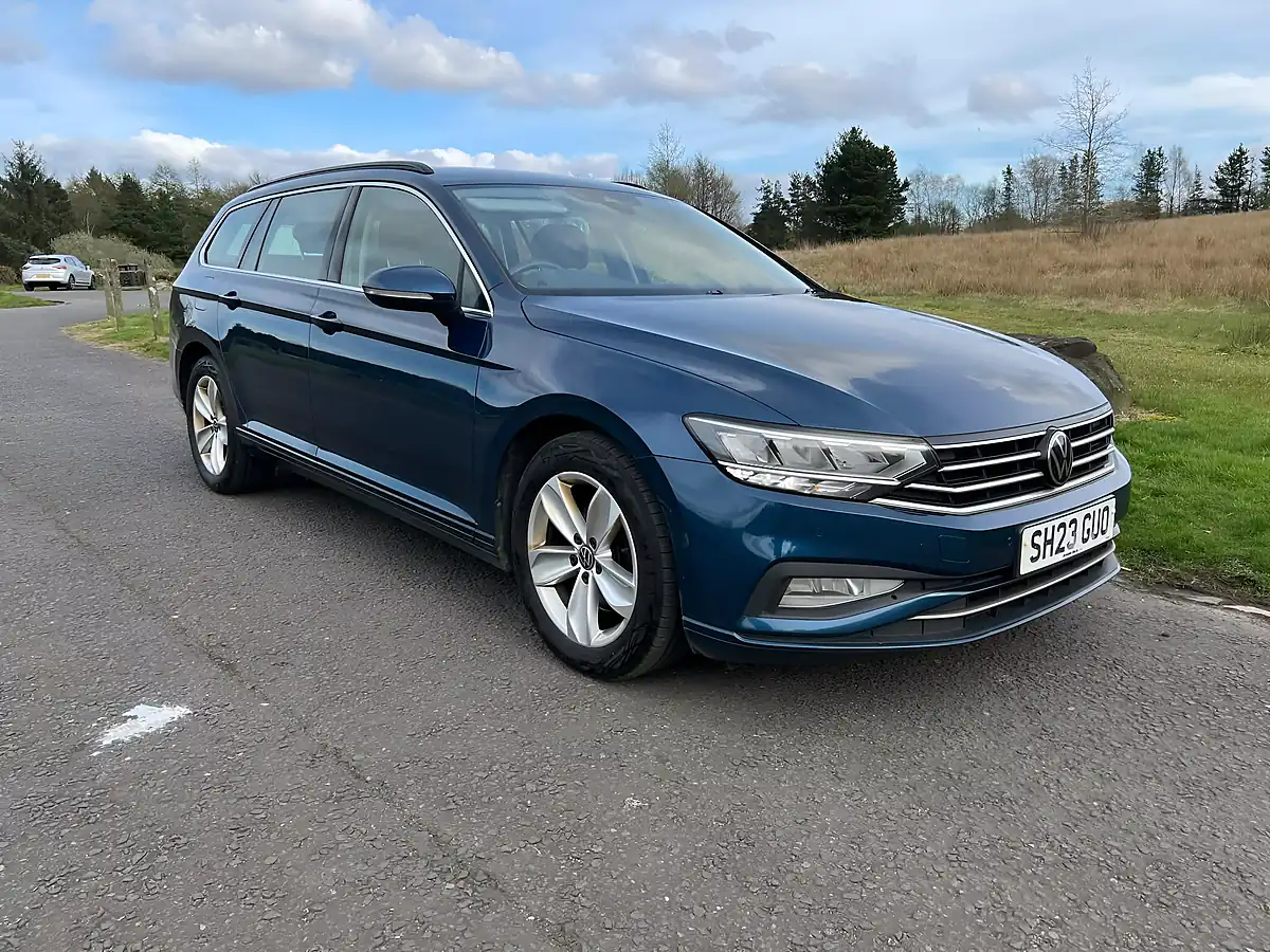 Used 2023 Volkswagen Passat Se Nav Blue - Interior and Exterior details 3