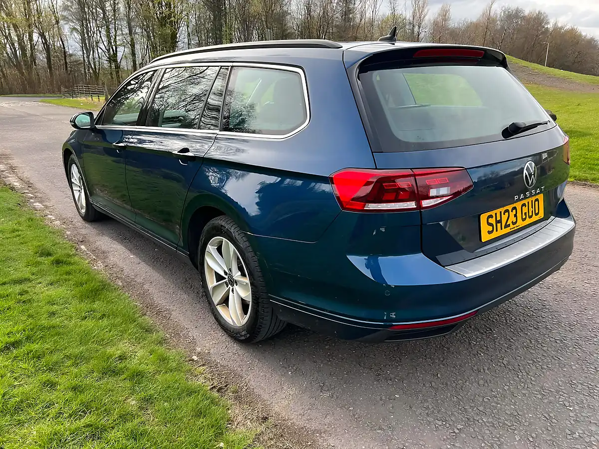 Used 2023 Volkswagen Passat Se Nav Blue - Interior and Exterior details 5