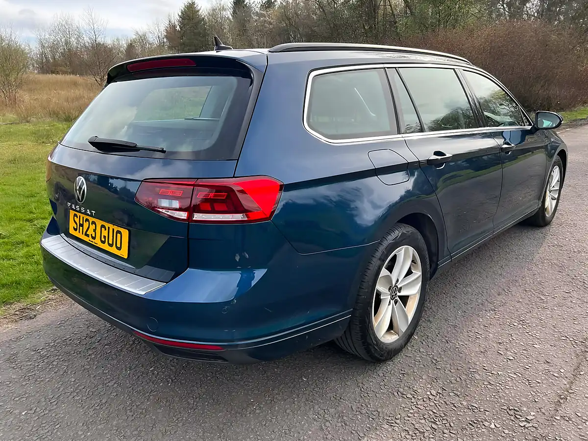 Used 2023 Volkswagen Passat Se Nav Blue - Interior and Exterior details 9