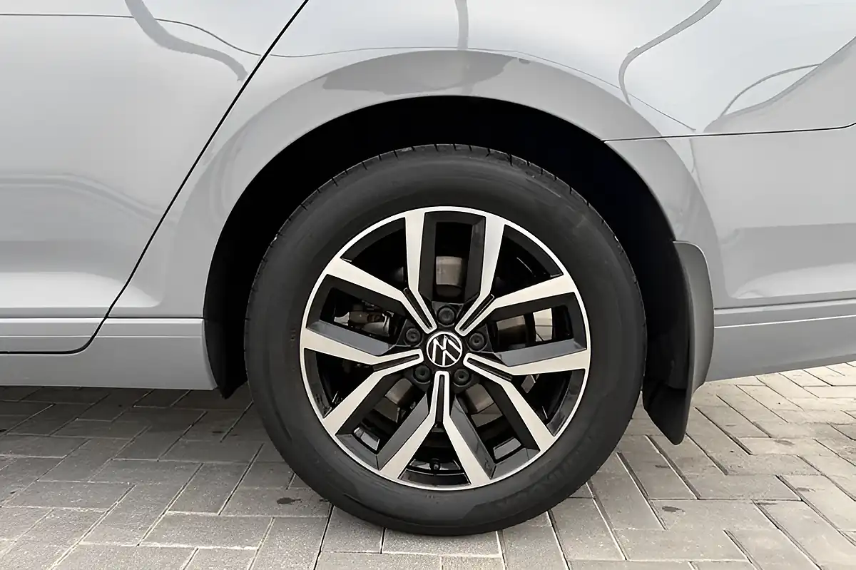 Used 2023 Volkswagen Passat Sel Grey - Interior and Exterior details 11