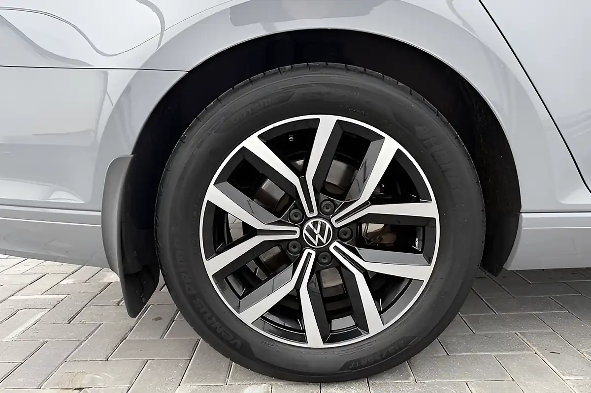 Used 2023 Volkswagen Passat Sel Grey - Interior and Exterior details 15