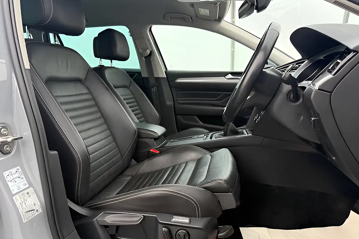 Used 2023 Volkswagen Passat Sel Grey - Interior and Exterior details 20