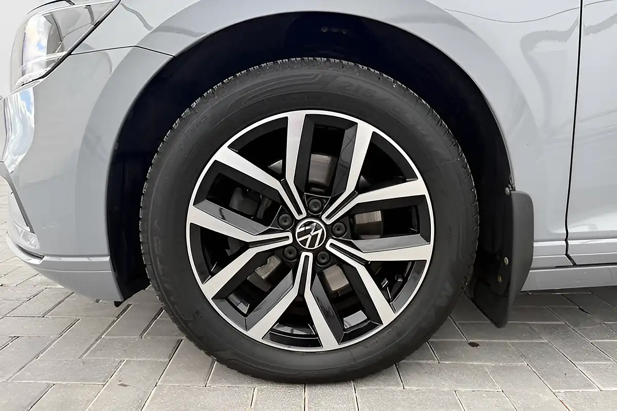 Used 2023 Volkswagen Passat Sel Grey - Interior and Exterior details 7