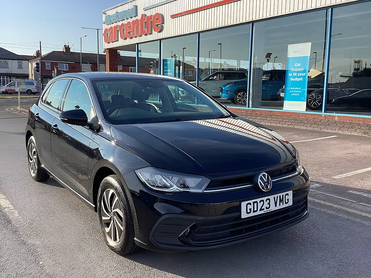 Used 2023 Volkswagen Polo Evo Life Black - Front View