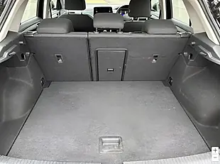 Used 2023 Volkswagen T-Roc Life Black - Interior and Exterior details 9