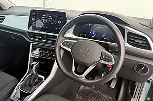 Used 2023 Volkswagen T-Roc Life Blue - Interior and Exterior details 17