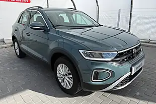 Used 2023 Volkswagen T-Roc Life Blue - Interior and Exterior details 5