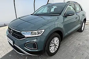 Used 2023 Volkswagen T-Roc Life Blue - Interior and Exterior details 6