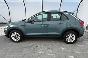 Used 2023 Volkswagen T-Roc Life Blue - Interior and Exterior details 8