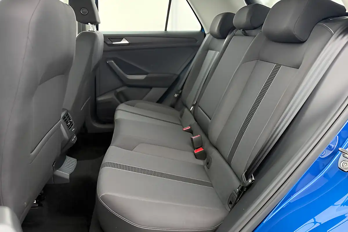 Used 2023 Volkswagen T-Roc Life Blue - Interior and Exterior details 11