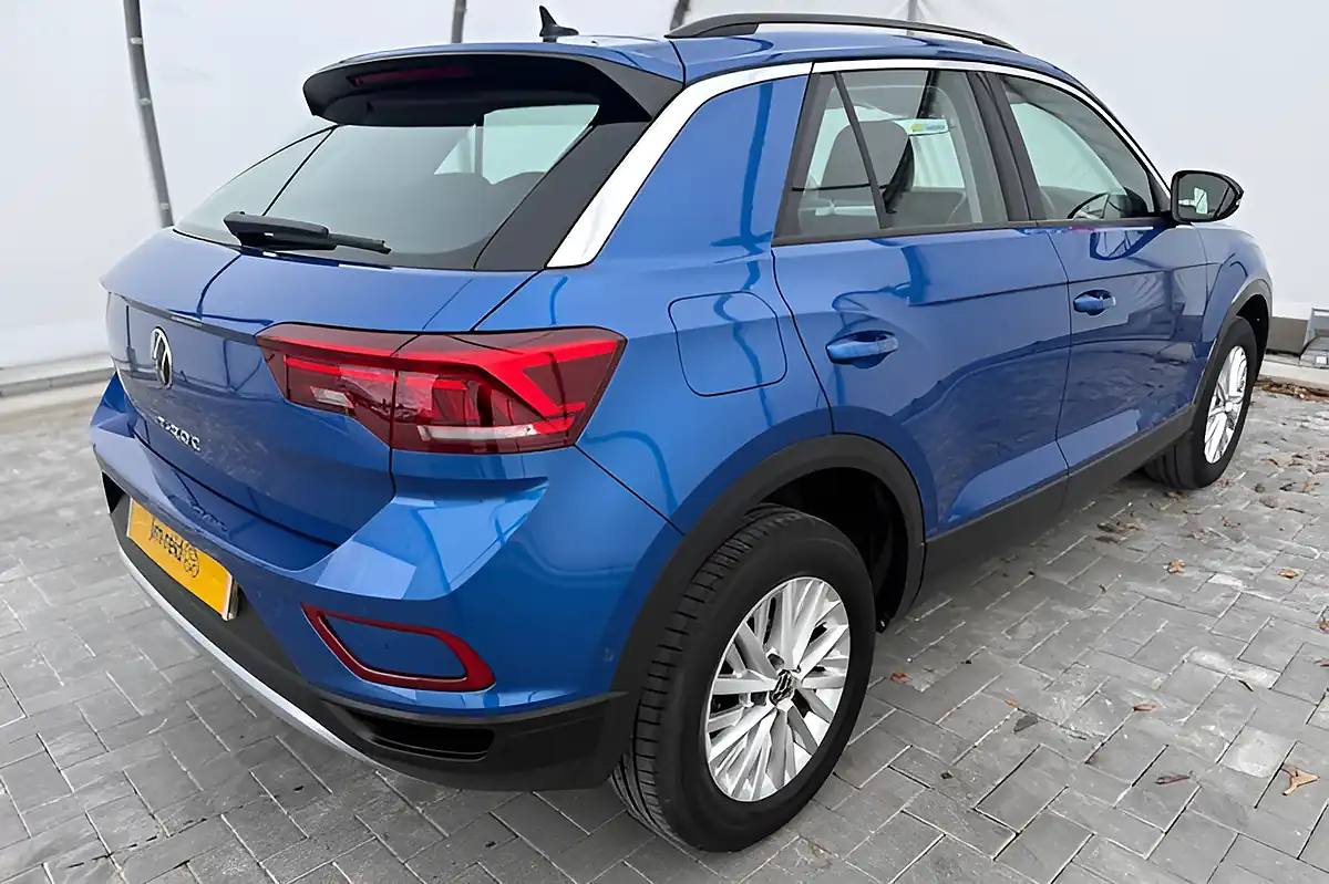 Used 2023 Volkswagen T-Roc Life Blue - Interior and Exterior details 18