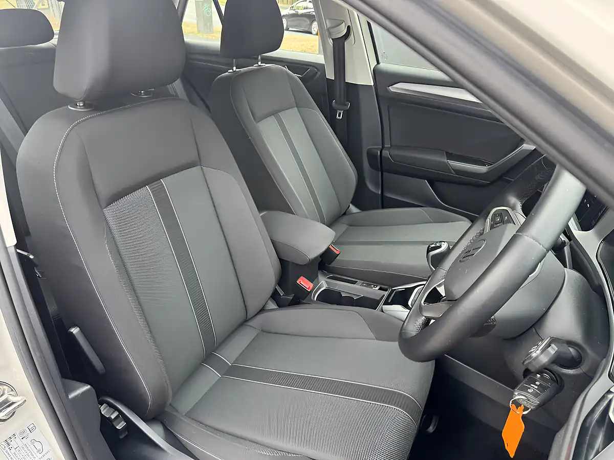 Used 2023 Volkswagen T-Roc Life Grey - Interior and Exterior details 5