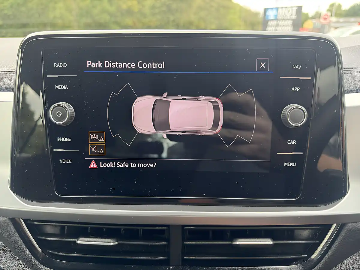 Used 2023 Volkswagen T-Roc Life Grey - Interior and Exterior details 8