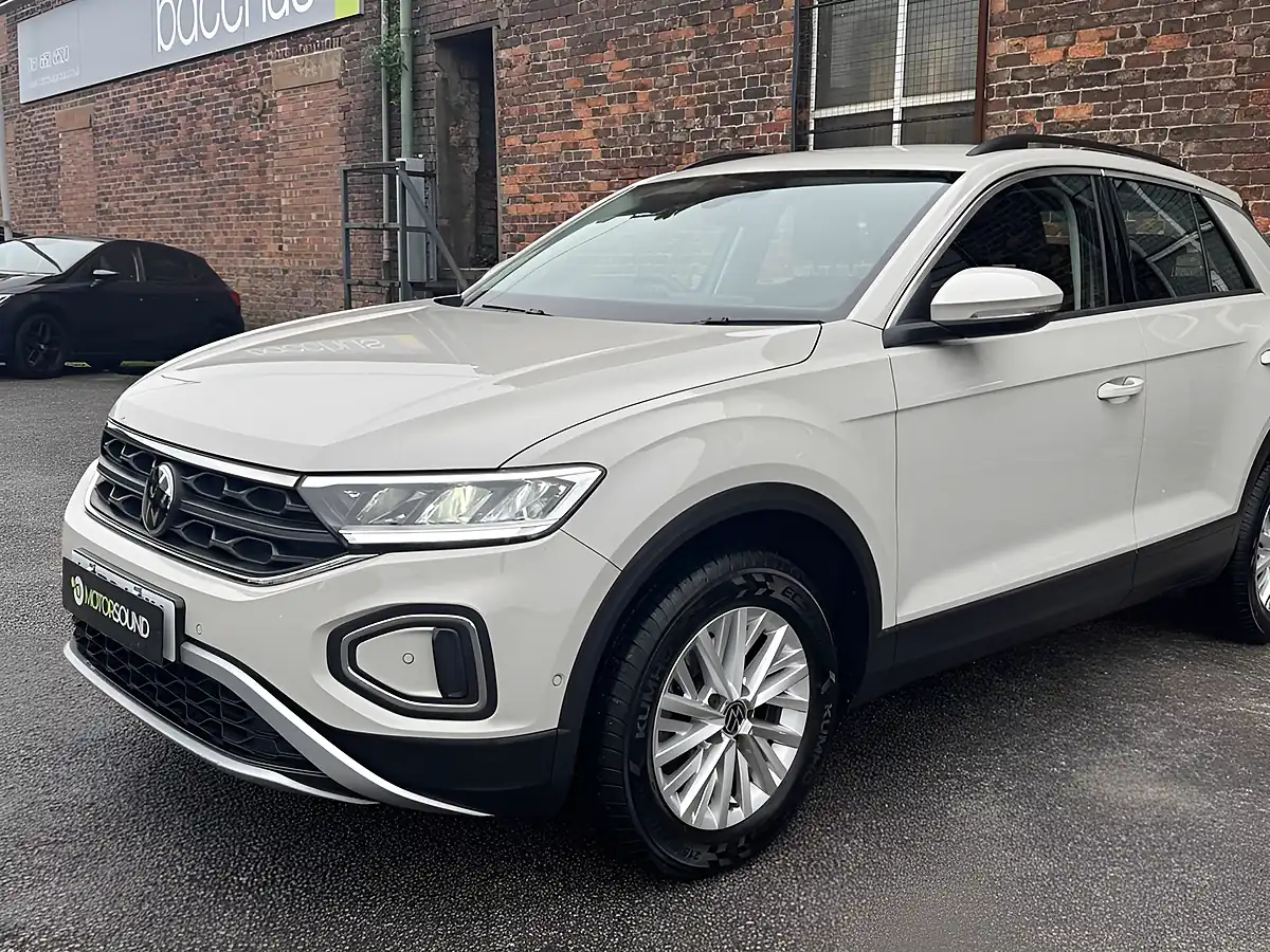 Used 2023 Volkswagen T-Roc Life Grey - Interior and Exterior details 10