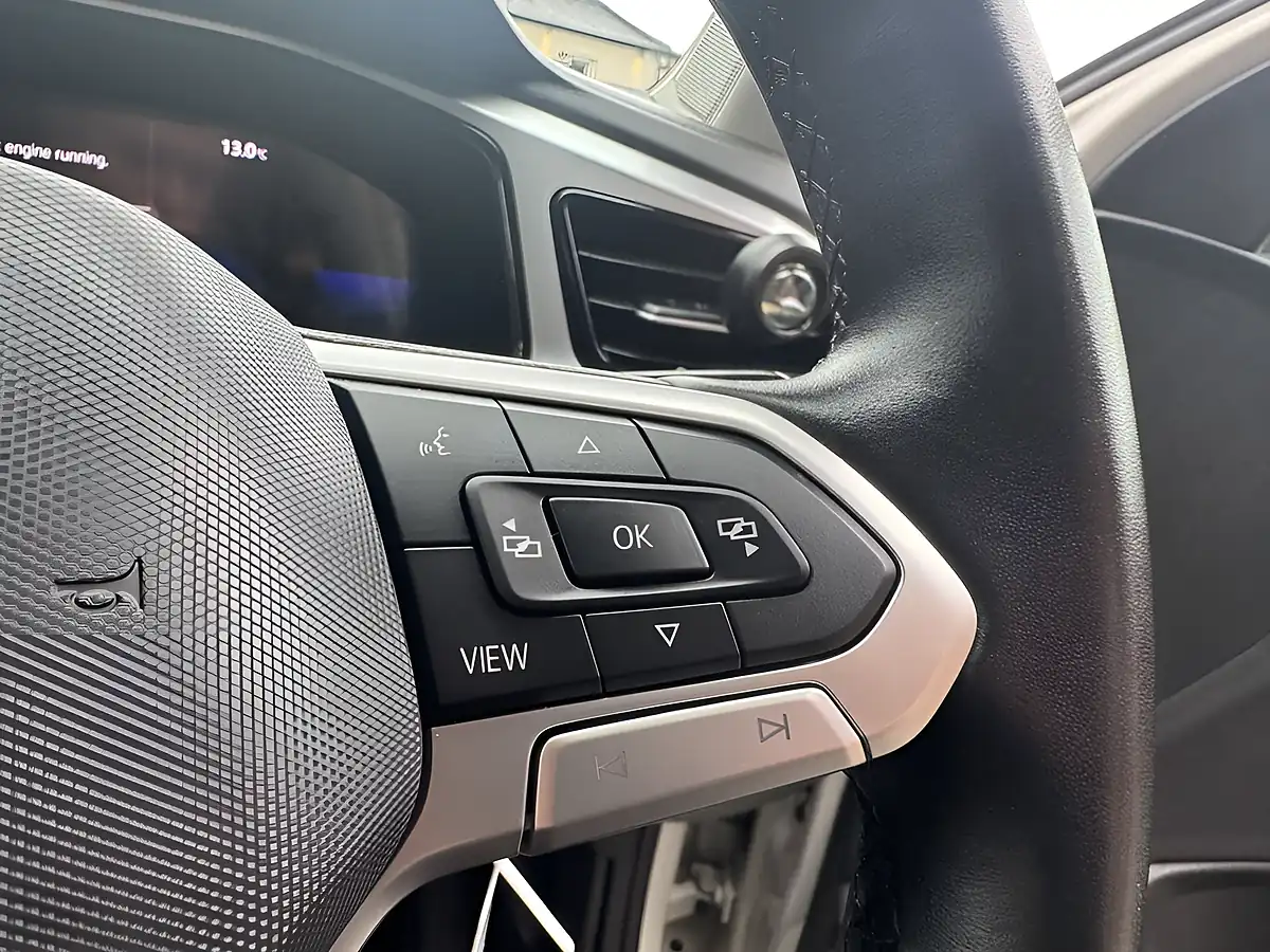 Used 2023 Volkswagen T-Roc Life Grey - Interior and Exterior details 13