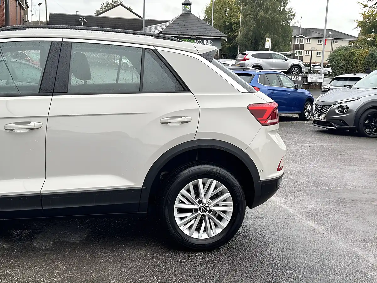 Used 2023 Volkswagen T-Roc Life Grey - Interior and Exterior details 14