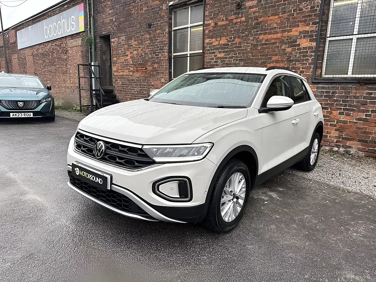 Used 2023 Volkswagen T-Roc Life Grey - Interior and Exterior details 3